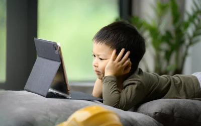 Enfants et écrans, quels sont les effets sur leur comportement ?